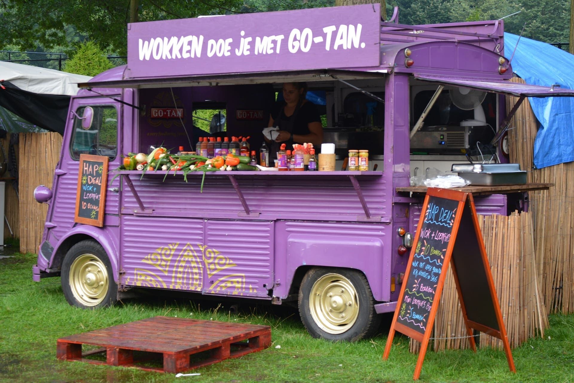 food-truck-1539344_1920